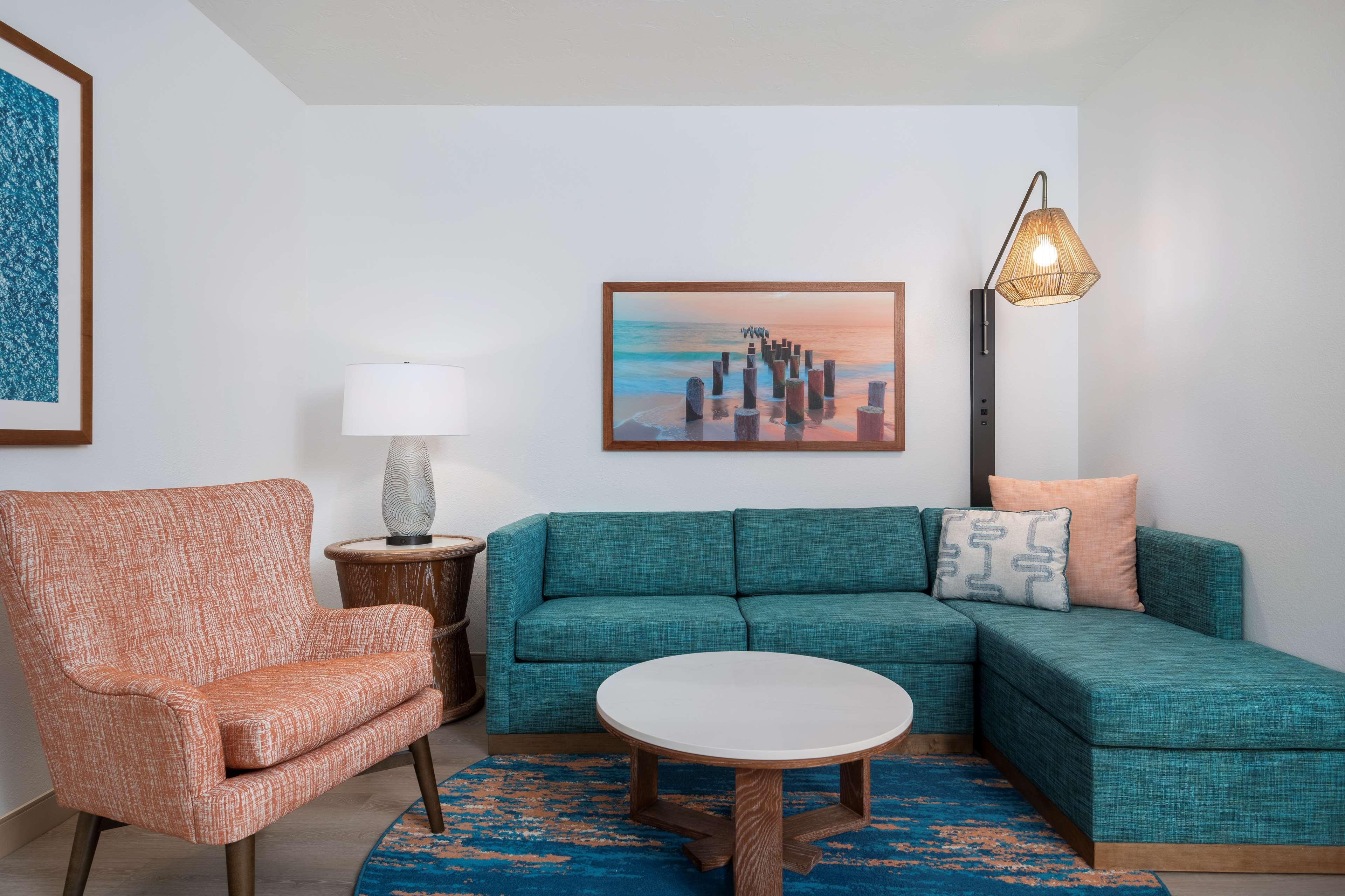 Doubletree Suites By Hilton Naples Naples Park Exteriér fotografie